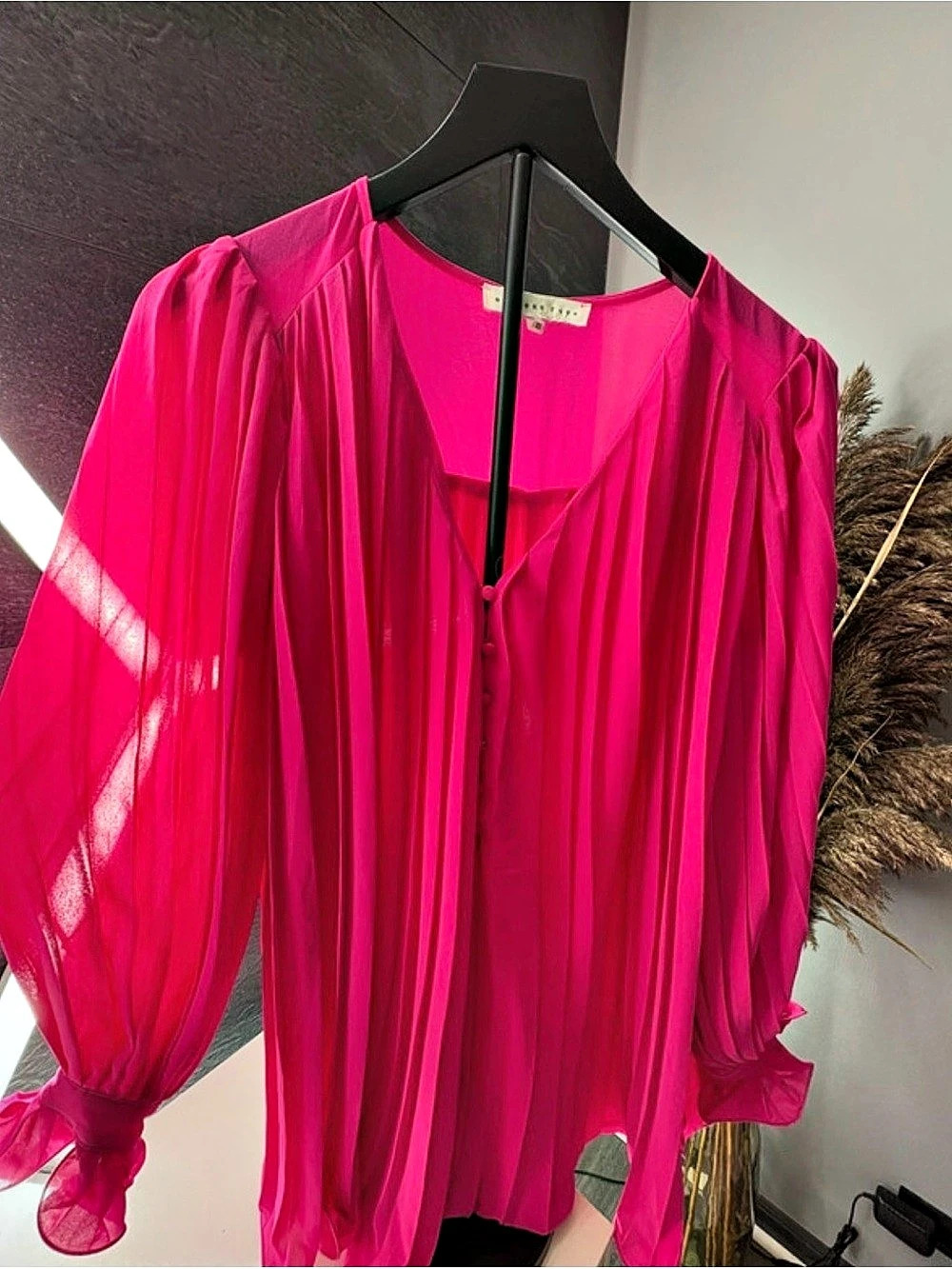 Pink Mini romper - Picture 2 of 4